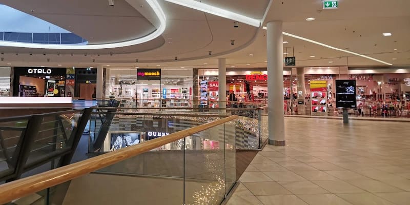 Der Blick auf das Einkaufszentrum Milaneo in Stuttgart, Deutschland